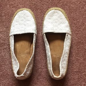 White lace summer memory foam flats by Aerosoles.